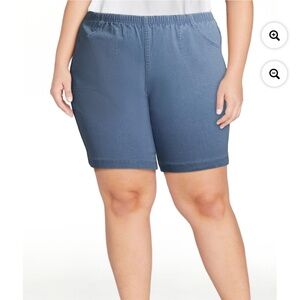 Just My Size Light Wash Millennium 4 Pocket Bermuda Shorts Size 1X NWT